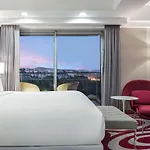 فندق دبل تري باي هيلتون كوساداسي 4*