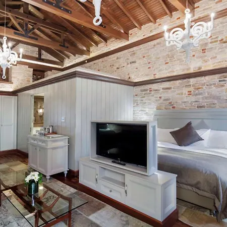 Hotel Doubletree By Hilton Kuşadası