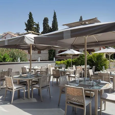 Hotel Doubletree By Hilton Kuşadası