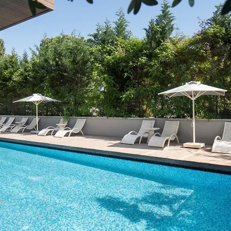 Doubletree By Hilton 4* קוסדסי