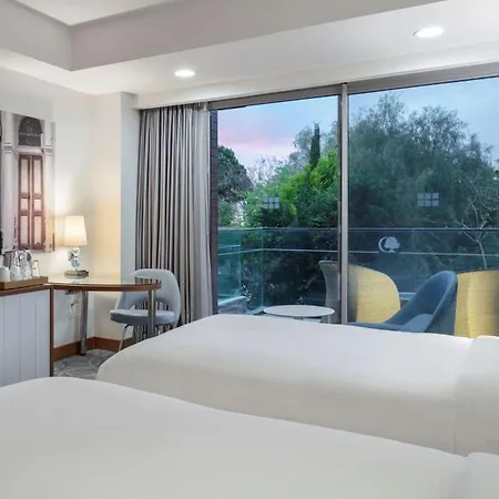 מלון Doubletree By Hilton
