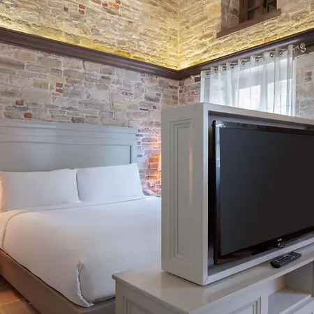 Hotel Doubletree By Hilton Kuşadası