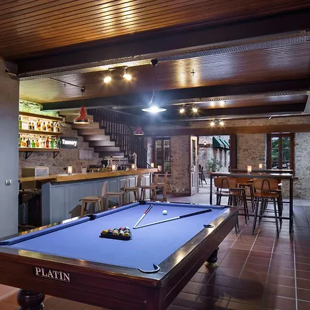 Doubletree By Hilton מלון קוסדסי
