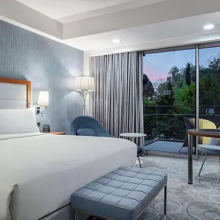 Doubletree By Hilton 4* קוסדסי
