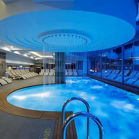 Doubletree By Hilton מלון