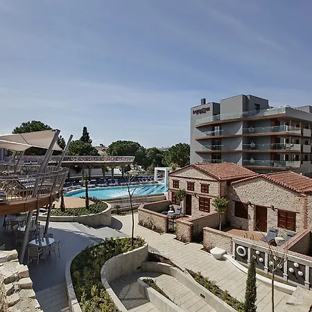 Doubletree By Hilton מלון 4*