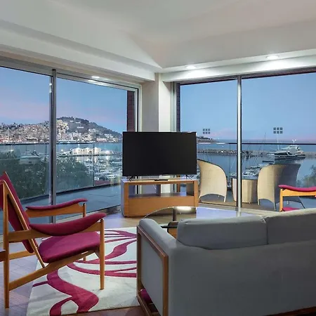Doubletree By Hilton Kusadası