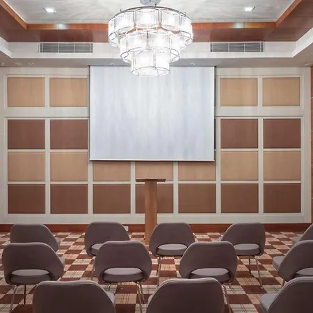 Doubletree By Hilton Hotel 4*