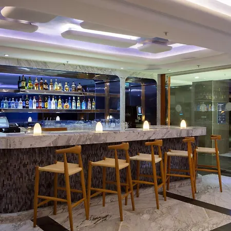Doubletree By Hilton Hotel