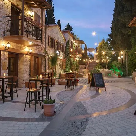 Doubletree By Hilton Kusadası