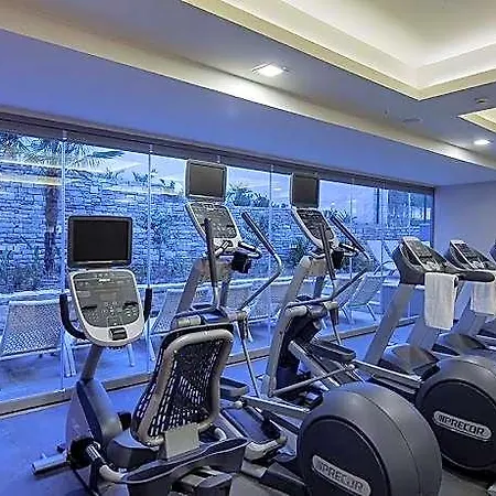 Doubletree By Hilton Otel