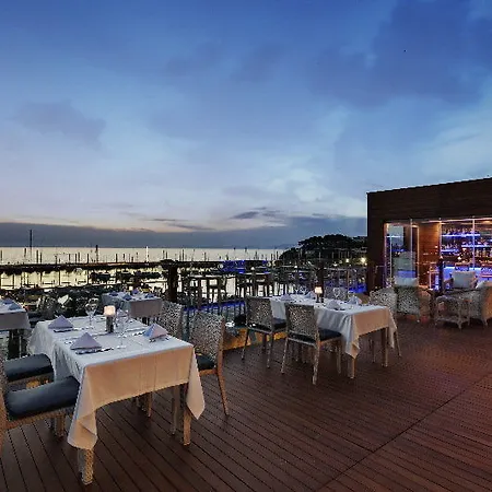 Hotel Doubletree By Hilton Kusadası