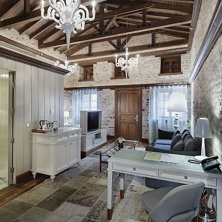 Doubletree By Hilton Hotel