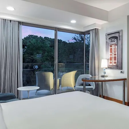 Doubletree By Hilton Kusadası