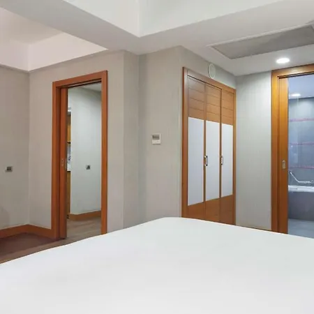 Doubletree By Hilton Kusadası